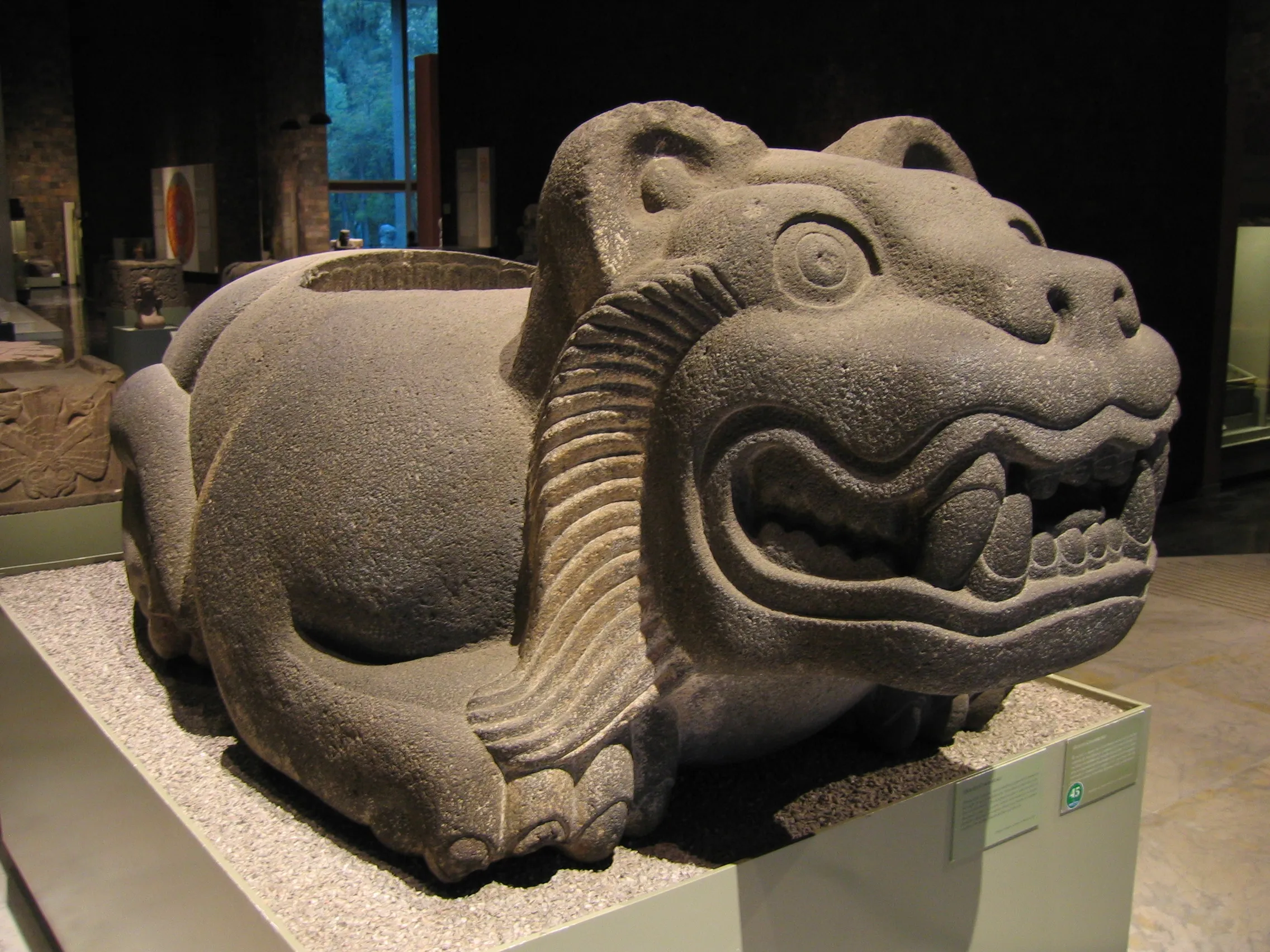 Cuauhxicalli mexica de piedra con forma de jaguar, conservado en el Museo Nacional de Antropología de México.